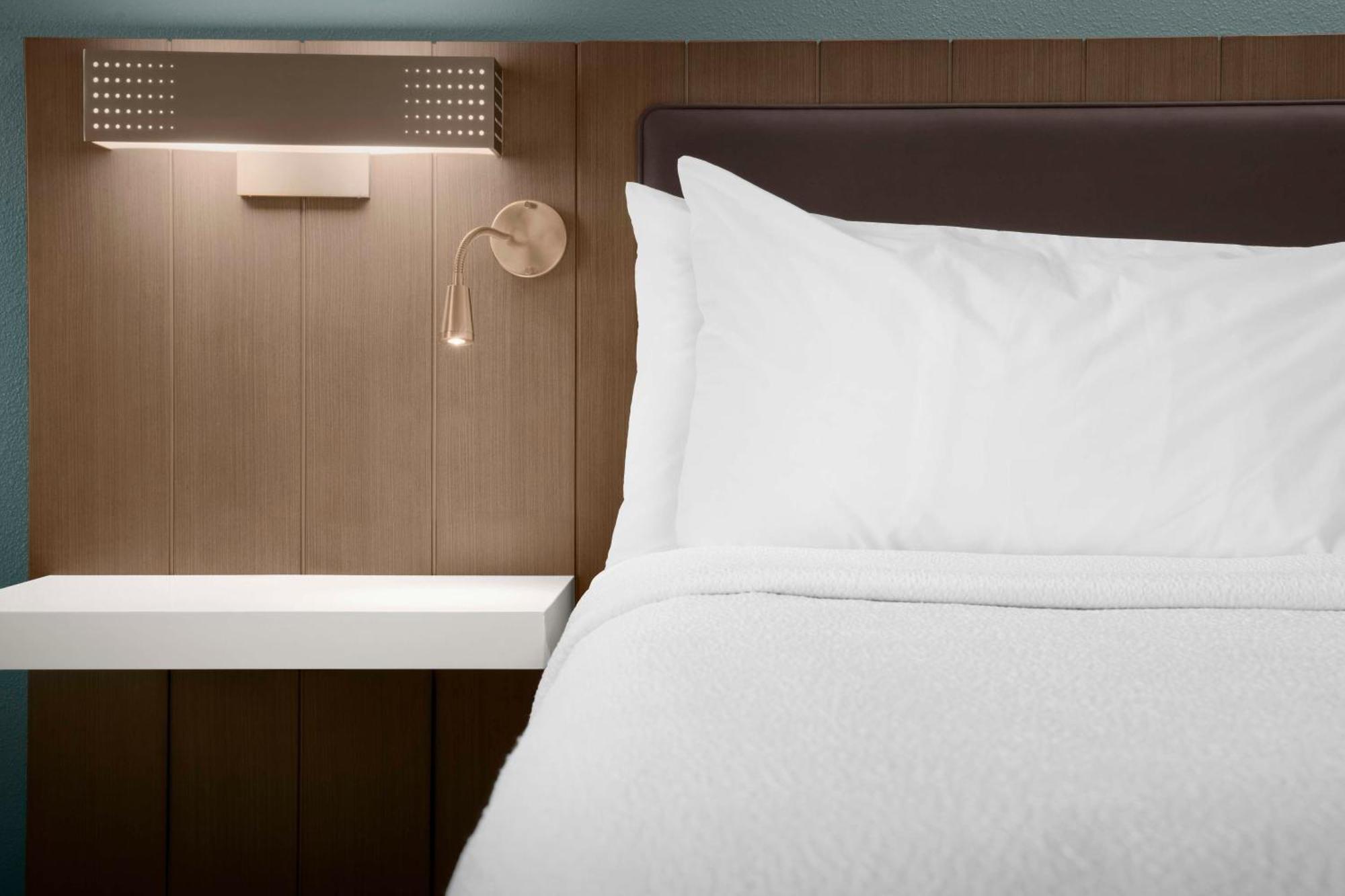 Hilton Garden Inn Granbury Bagian luar foto
