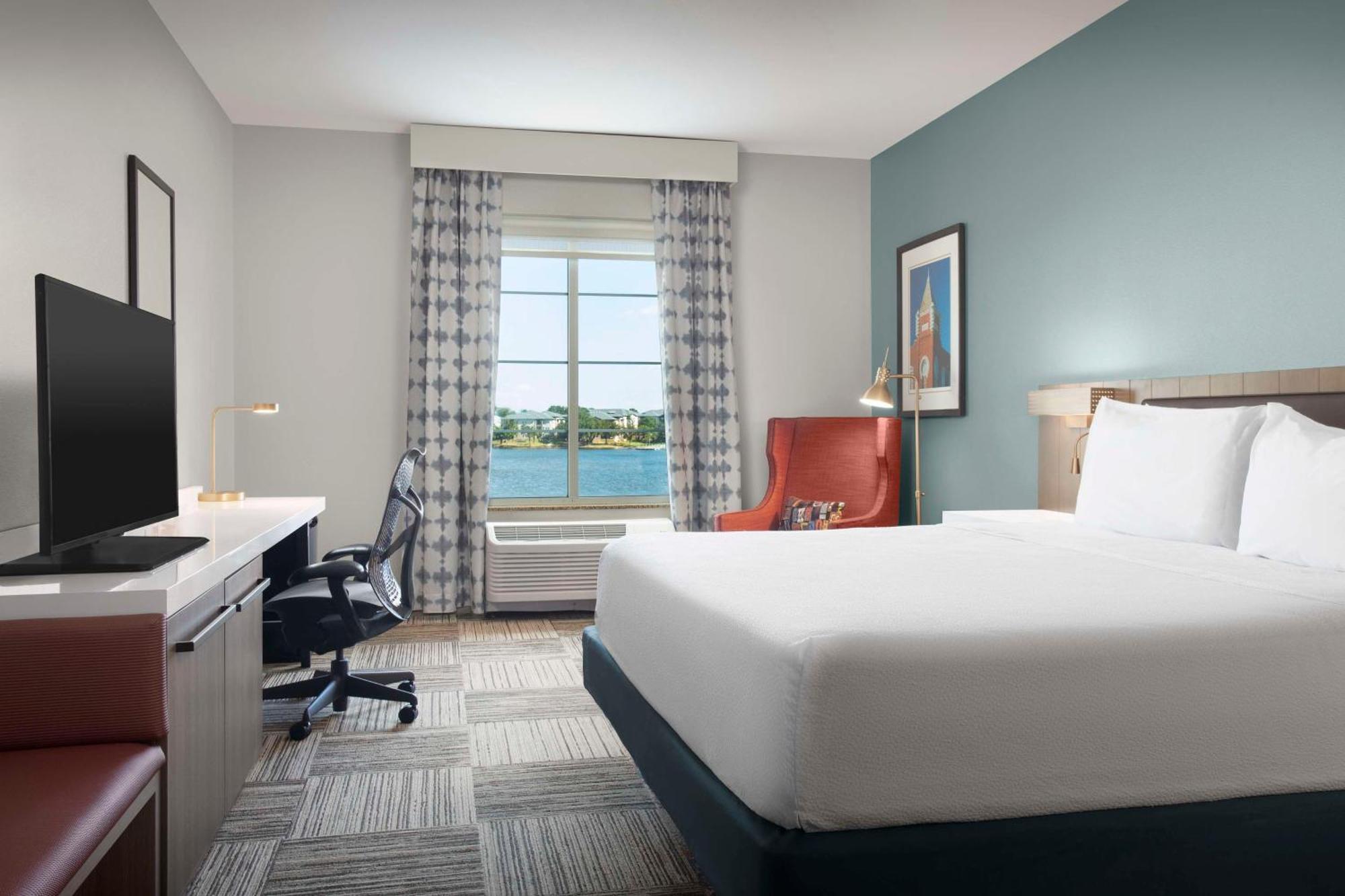 Hilton Garden Inn Granbury Bagian luar foto