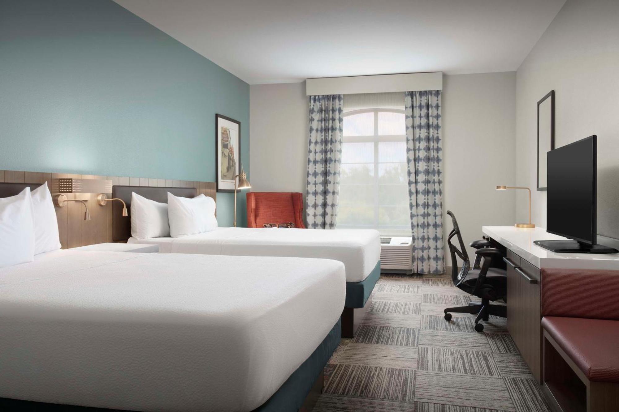 Hilton Garden Inn Granbury Bagian luar foto