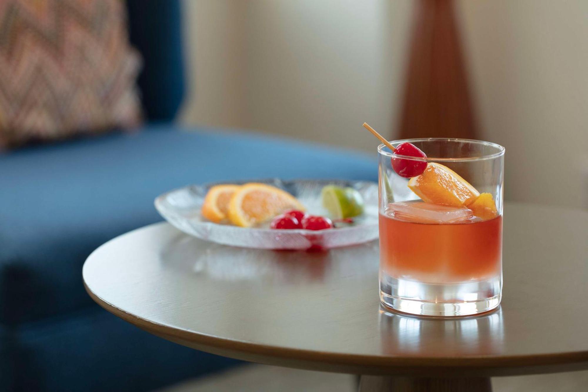 Hilton Garden Inn Granbury Bagian luar foto