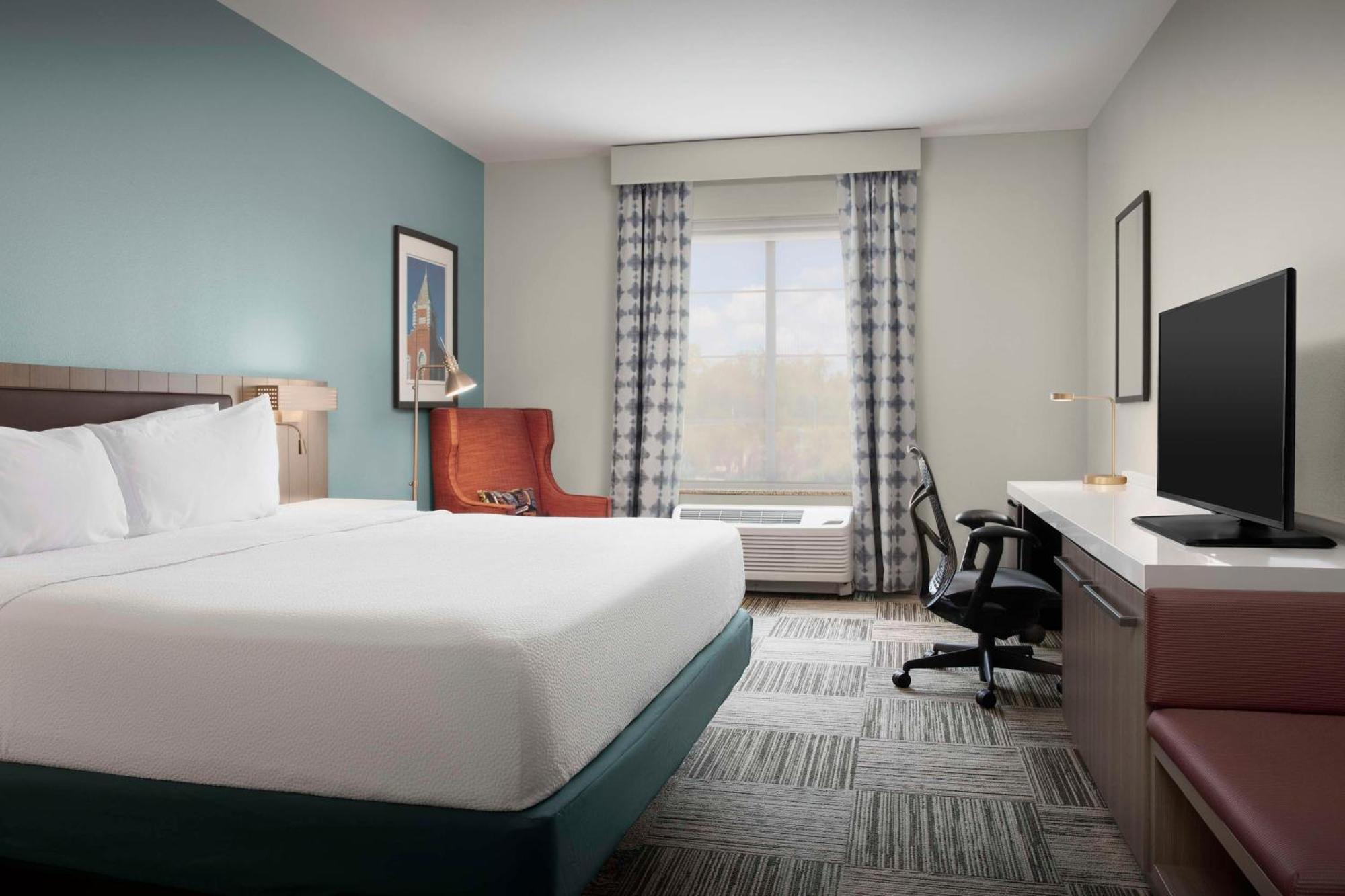 Hilton Garden Inn Granbury Bagian luar foto