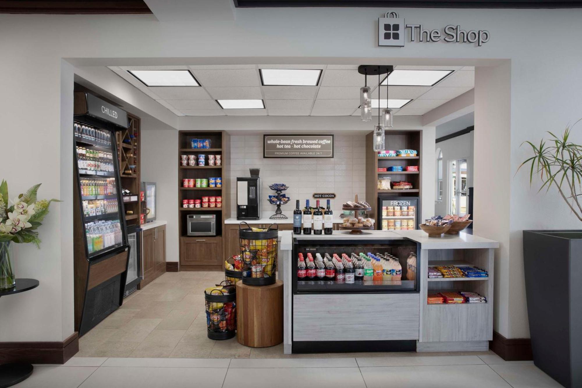 Hilton Garden Inn Granbury Bagian luar foto