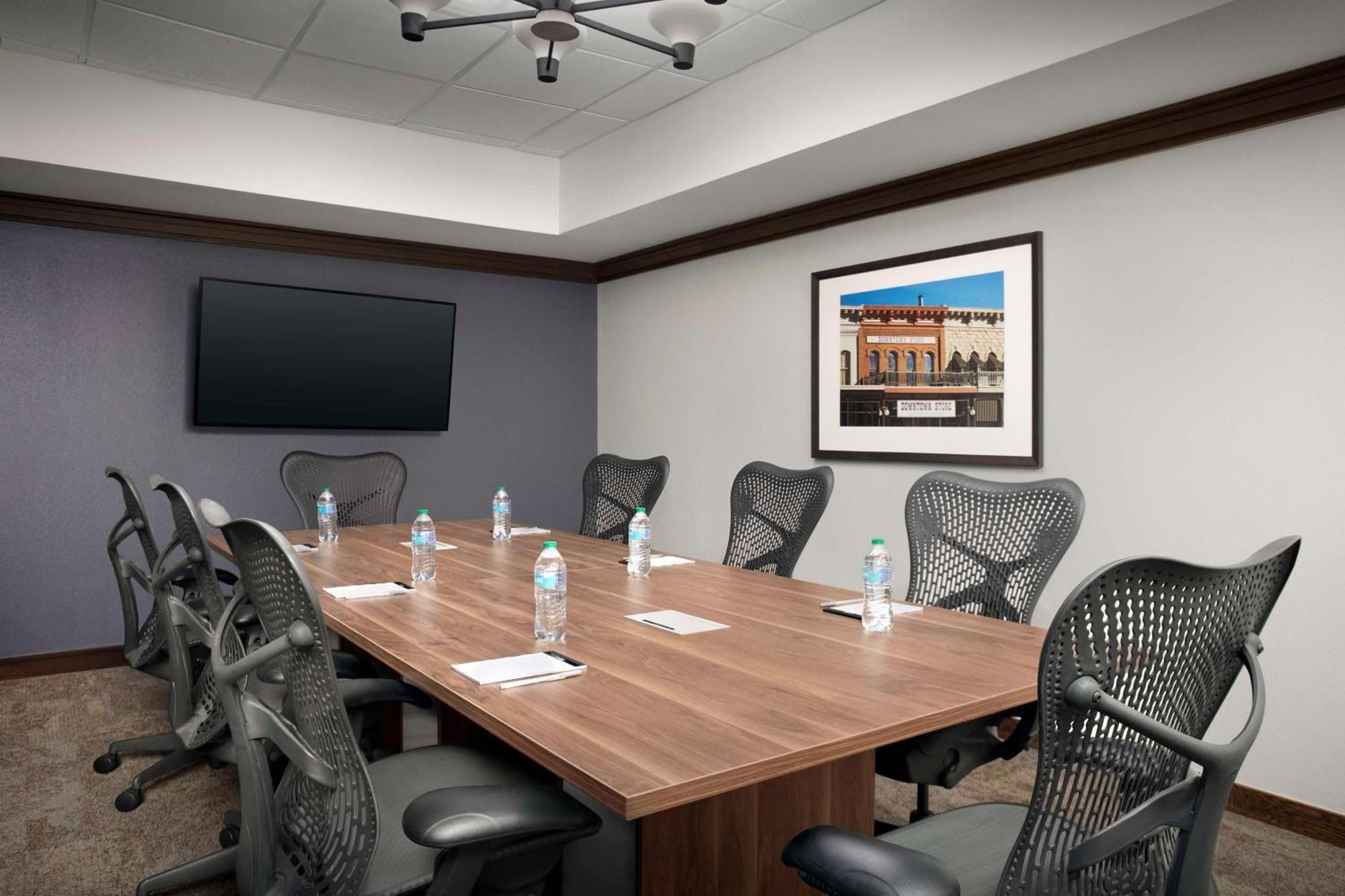 Hilton Garden Inn Granbury Bagian luar foto